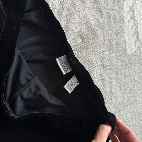 Black Velvet High Rise Pants Size XL - Picture 3 of 5